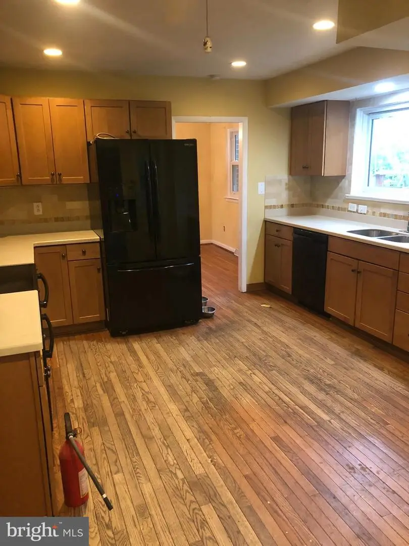 904 Township Line Rd, Plymouth Meeting, PA 19462 - #2