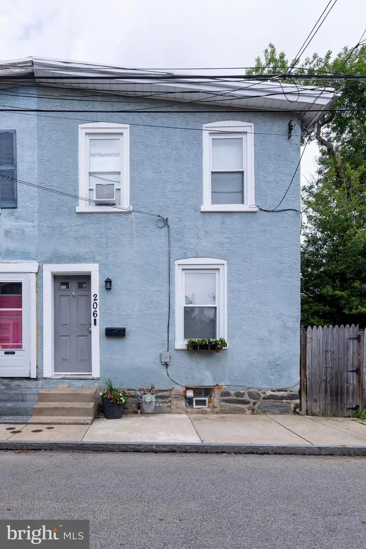 206 Sheas Ter, Ardmore, PA 19003 - #1