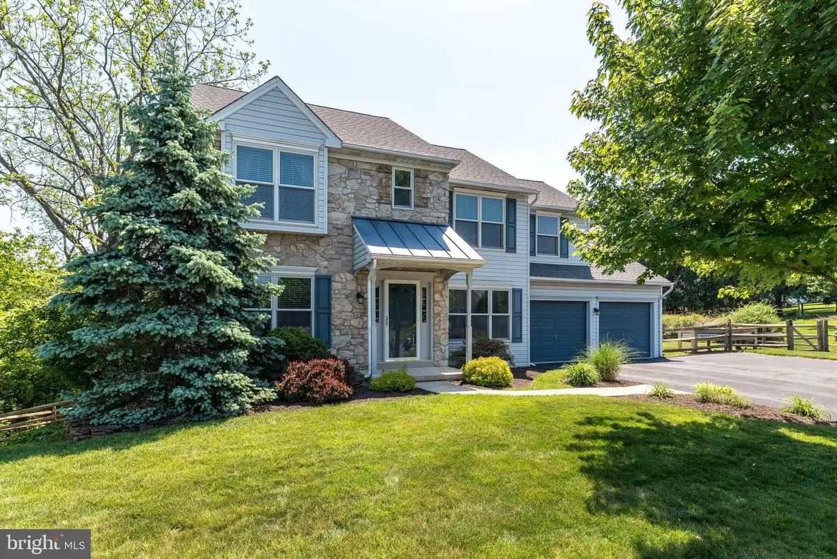 236 Longchamp Dr, Souderton, PA 18964 - #1