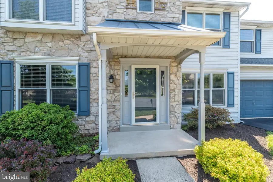 236 Longchamp Dr, Souderton, PA 18964 - #2