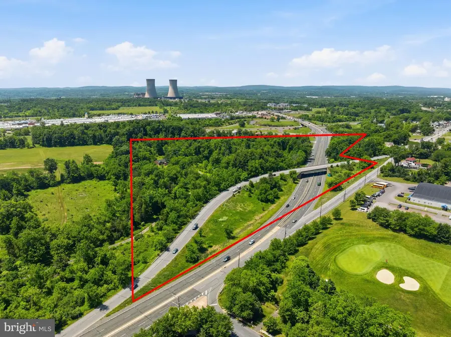 10 Sheridan Ln, Pottstown, PA 19464 - #2