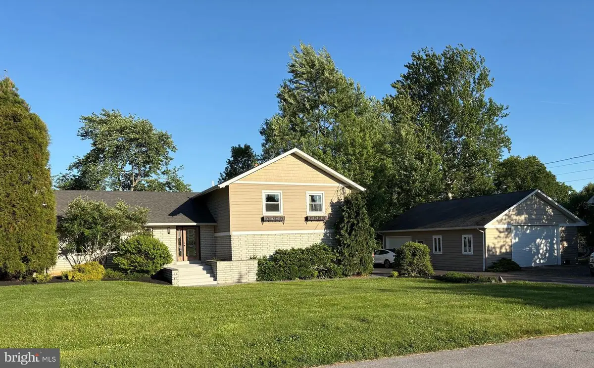 146 Belmont Ave, Norristown, PA 19403 - #1