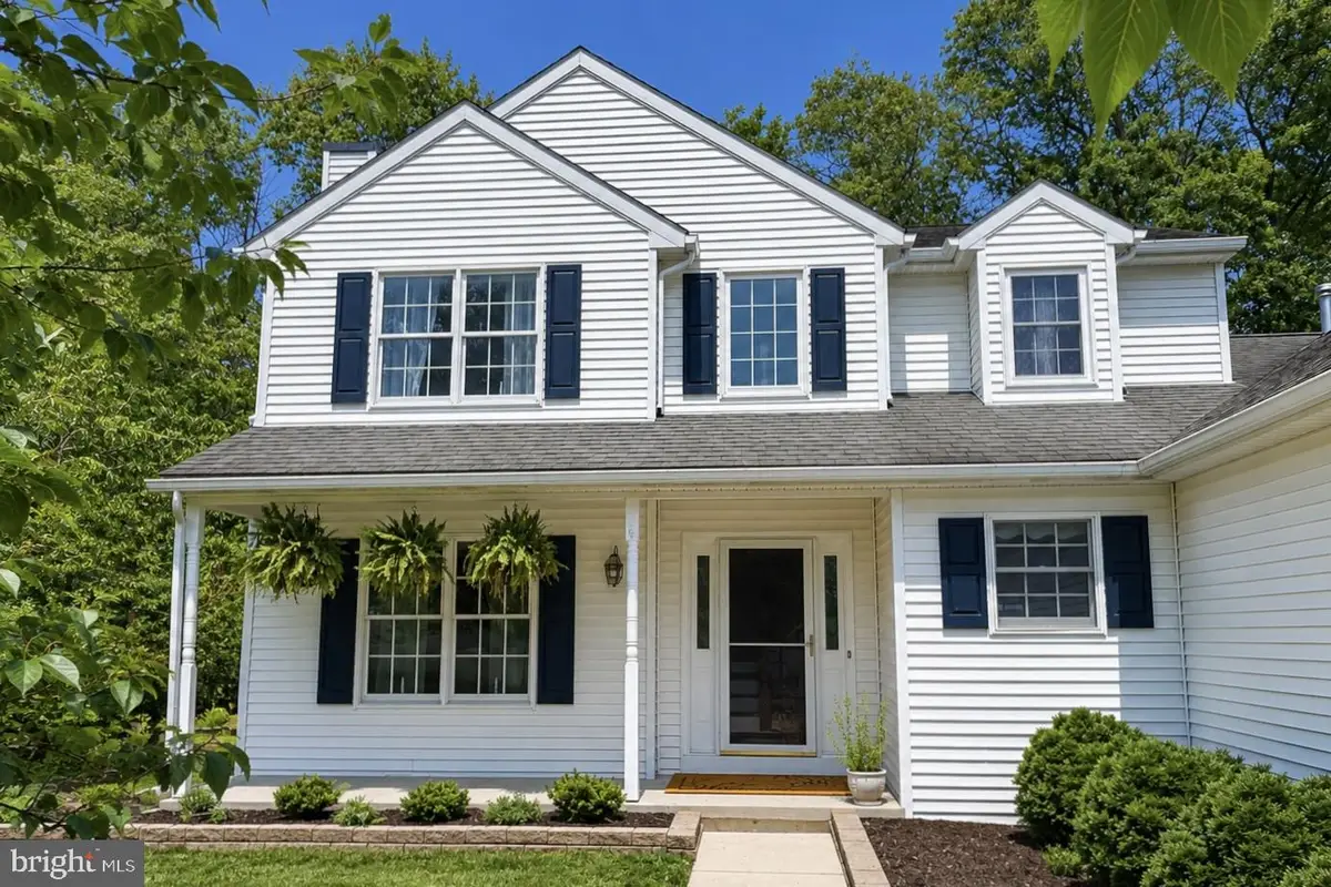 1529 Meadowview Dr, Pottstown, PA 19464 - #1