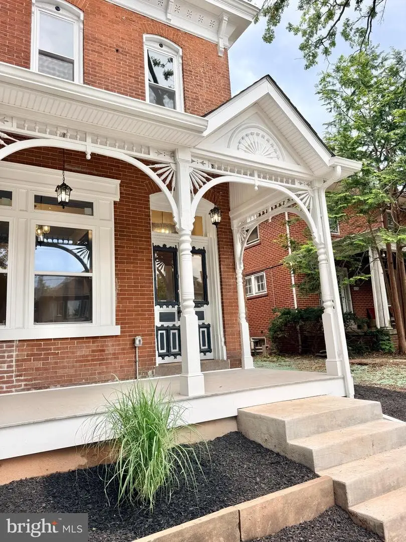 1040 E High St, Pottstown, PA 19464 - #2