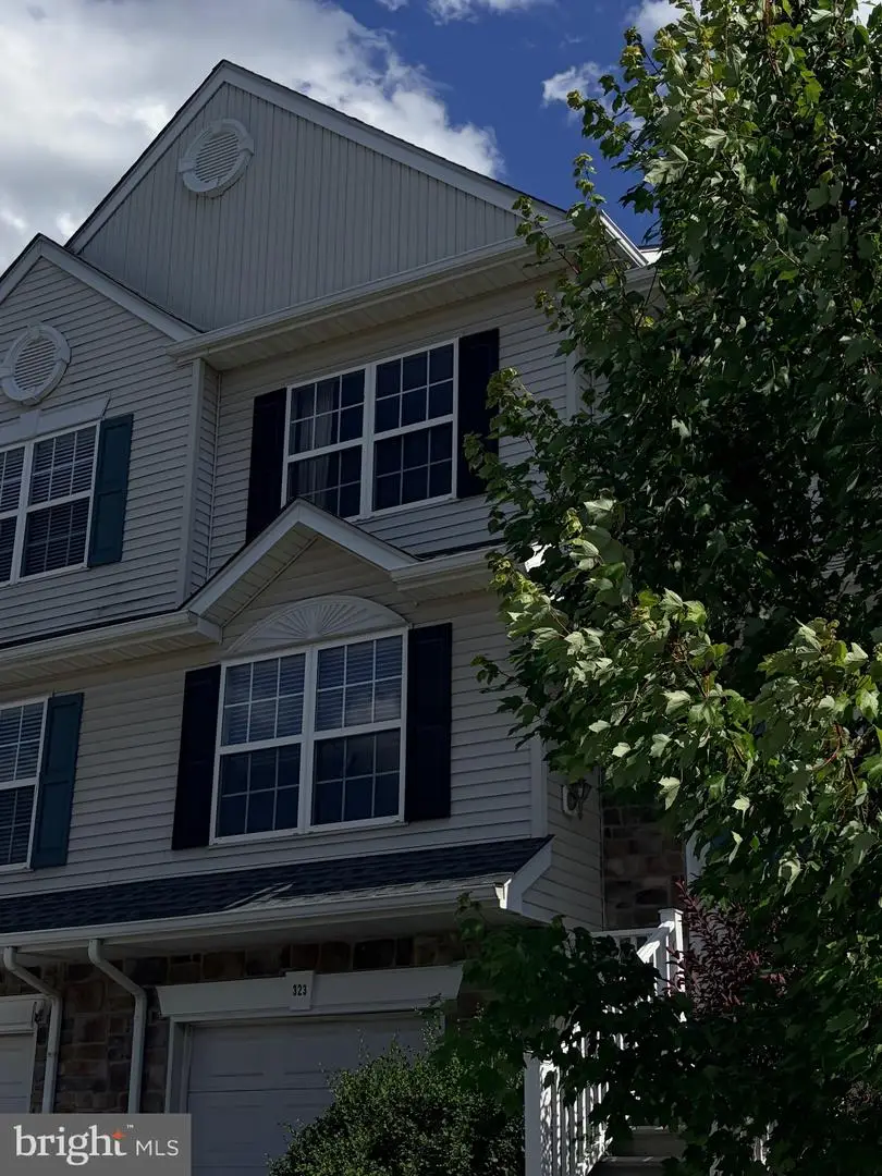 323 Glenn Rose Cir, King Of Prussia, PA 19406 - #1