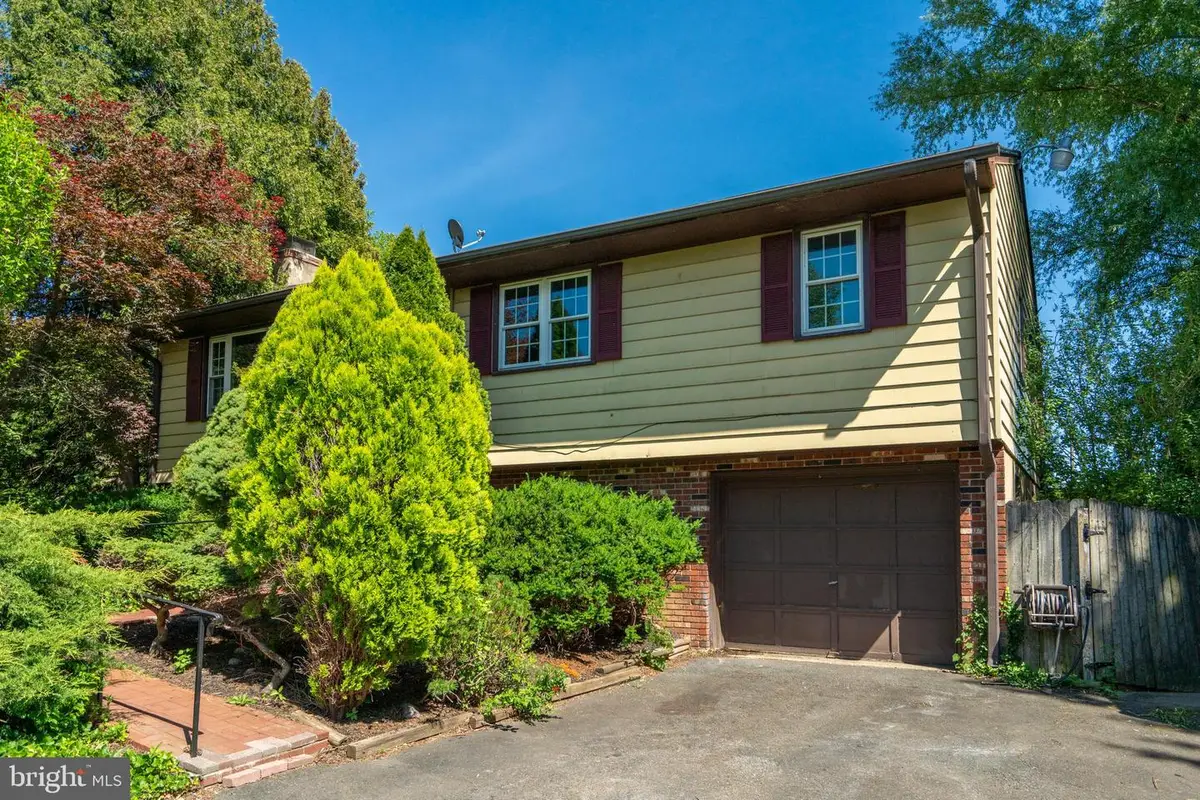 101 Mill Rd, Oreland, PA 19075 - #1