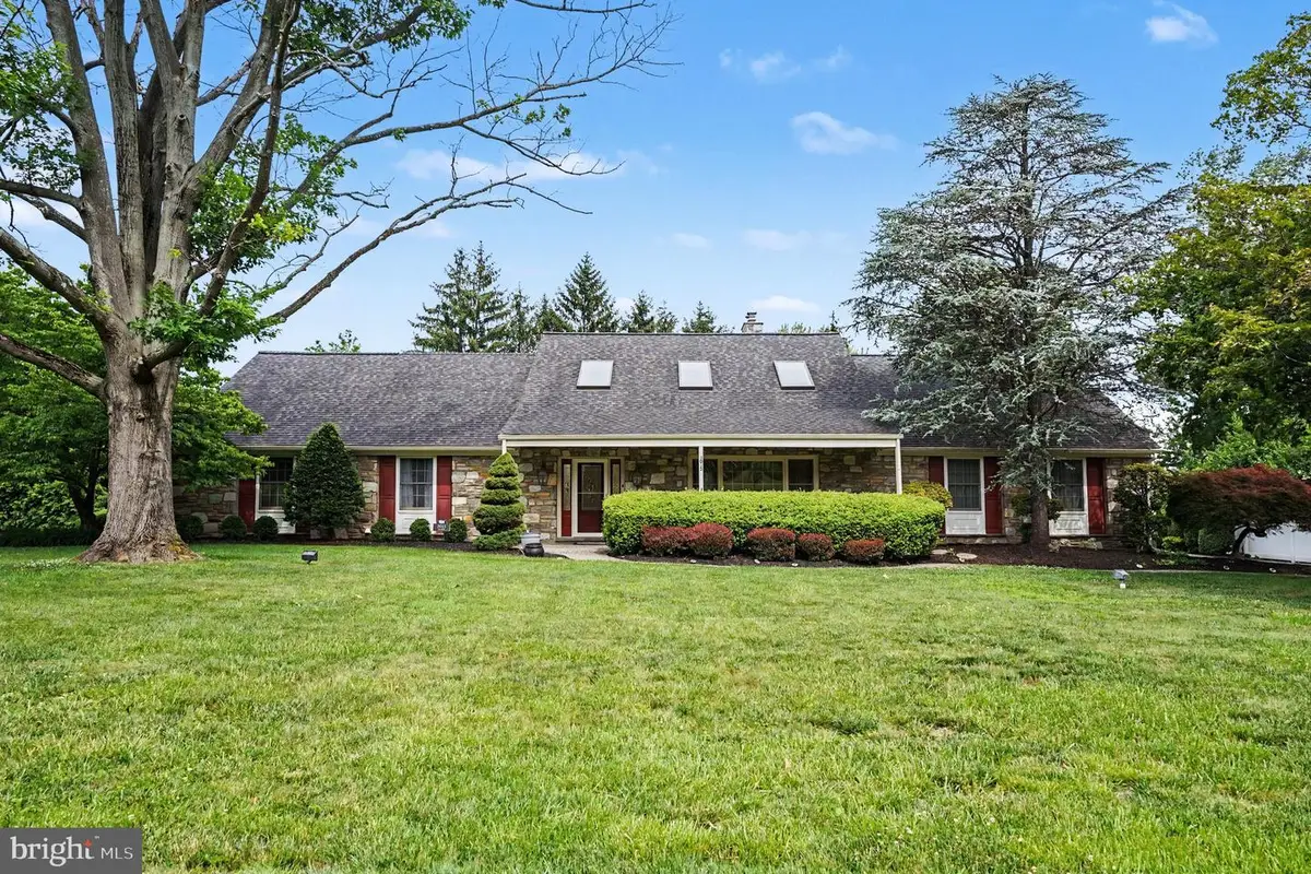 3015 Oak Dr, Norristown, PA 19401 - #1