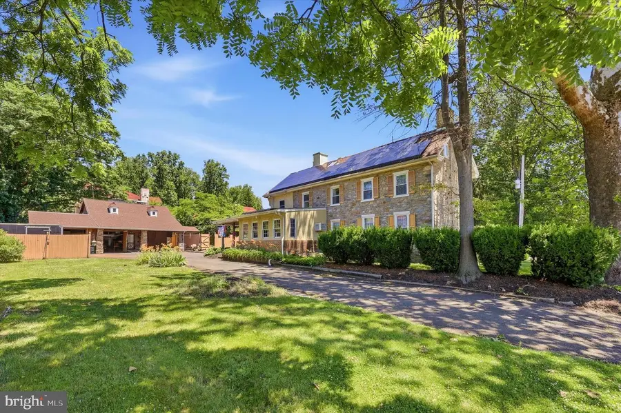 1437 Byberry Rd, Huntingdon Valley, PA 19006 - #2
