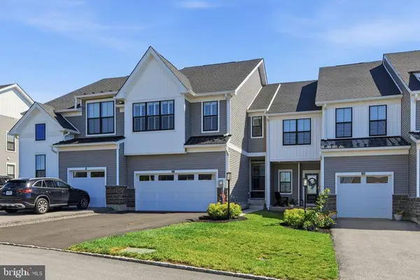 11 Umbrell Dr, EAGLEVILLE, PA 19403