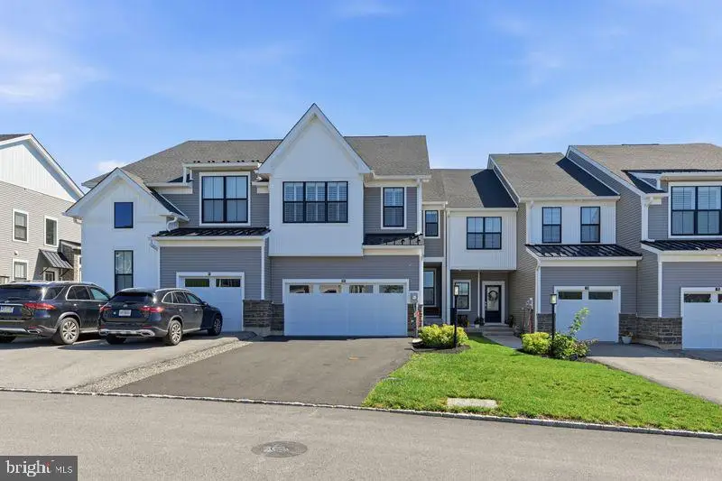 11 Umbrell Dr, Eagleville, PA 19403 - #3
