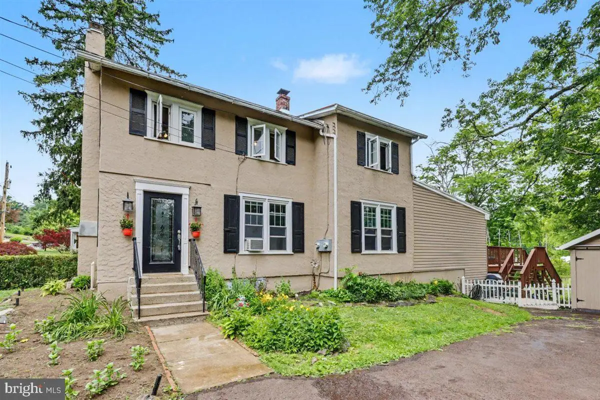 6 Perkiomen Ave, Schwenksville, PA 19473 - #1