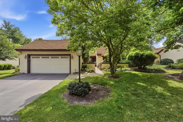 2 Withers Ln, BLUE BELL, PA 19422