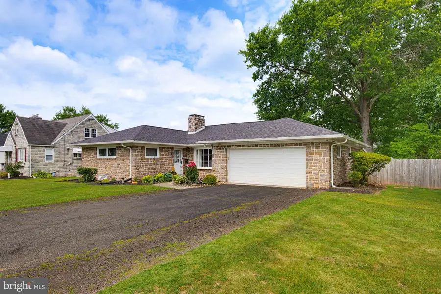 951 N Evans St, Pottstown, PA 19464 - #2