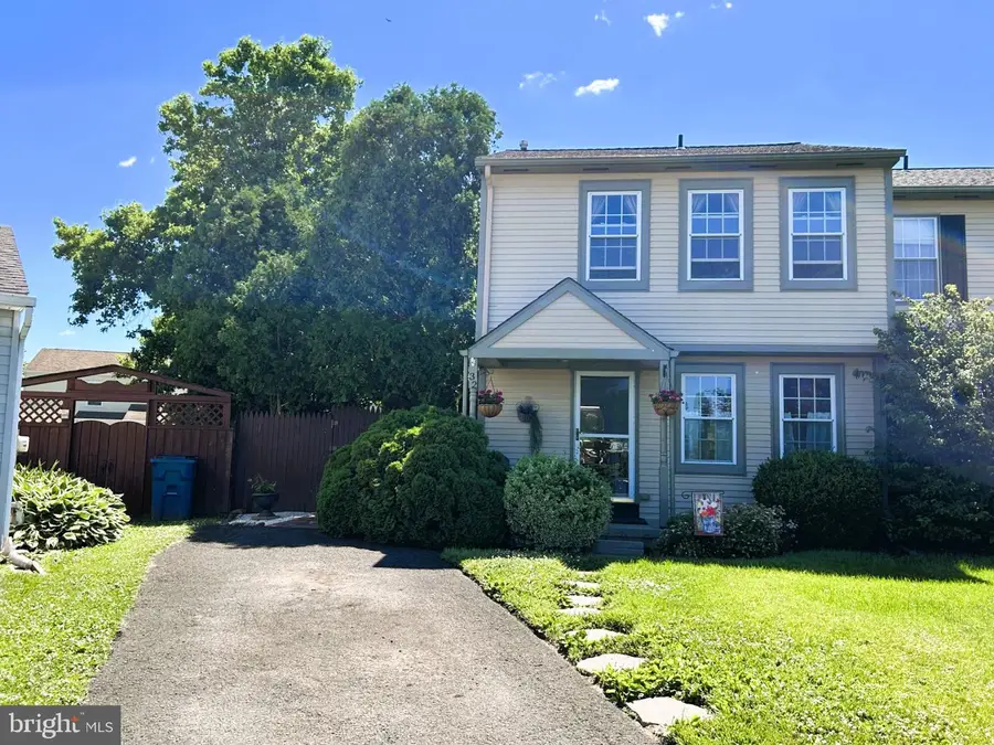 32 Steeplechase Cir, Horsham, PA 19044 - #2