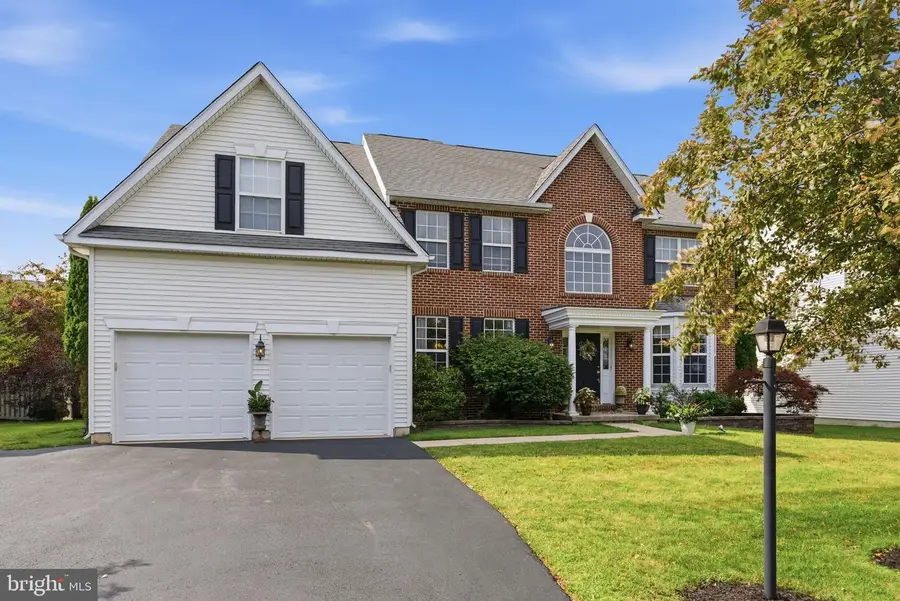 2519 St Victoria Dr, Gilbertsville, PA 19525 - #2