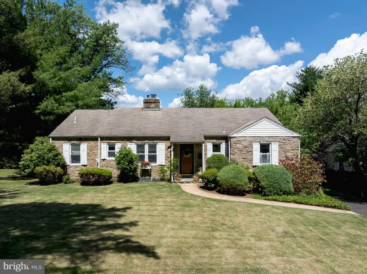 1600 Huntingdon Rd, Abington, PA 19001 - #1