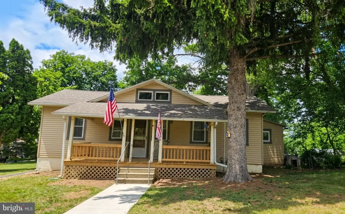 1043 Clemmers Mill Rd, Schwenksville, PA 19473 - #1