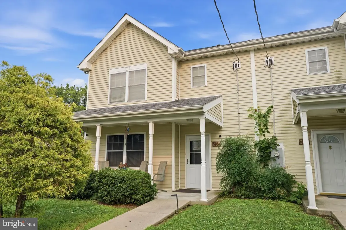 335 Linden Ave, Glenside, PA 19038 - #1