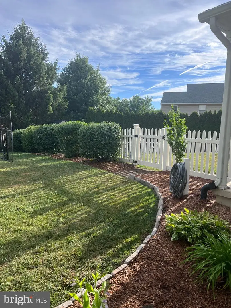 677 Honeysuckle Way, Pennsburg, PA 18073 - #3