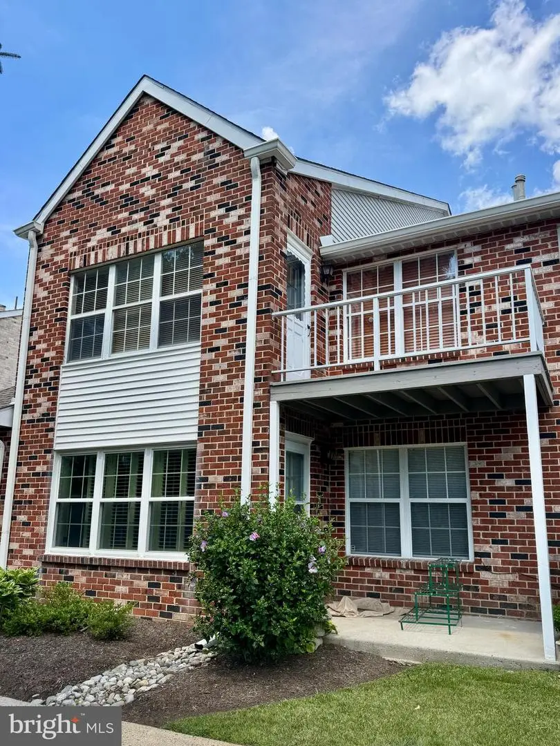 210 Glen Ln, Elkins Park, PA 19027 - #3