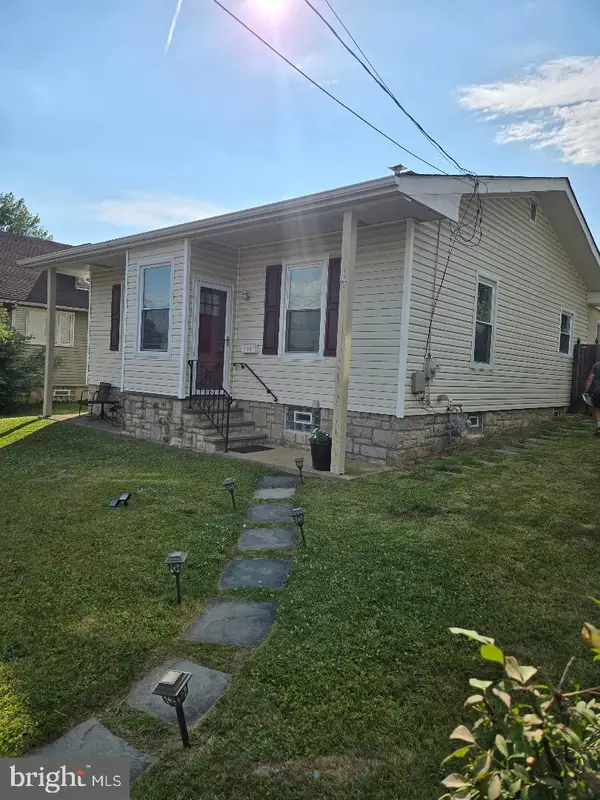 135 Summit Ave, WILLOW GROVE, PA 19090