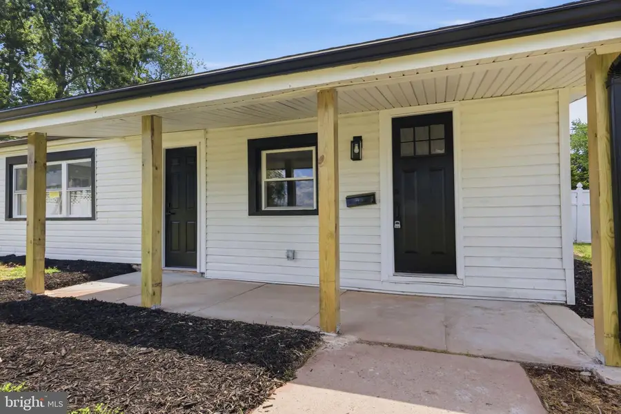 819 Center Ave, Collegeville, PA 19426 - #2