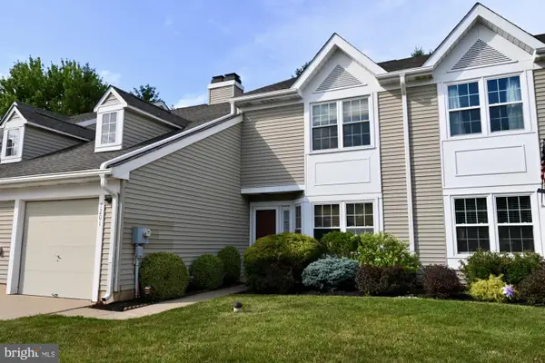 7201 Union Ct, NORTH WALES, PA 19454