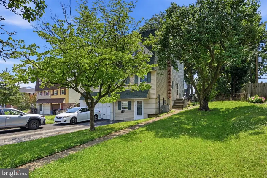 1734 Calamia Dr, Norristown, PA 19401 - #2
