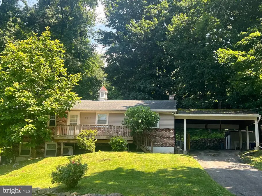 361 Spring Garden St, Conshohocken, PA 19428 - #2