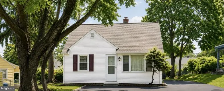 2666 W Moreland Rd, Huntingdon Valley, PA 19006 - #1