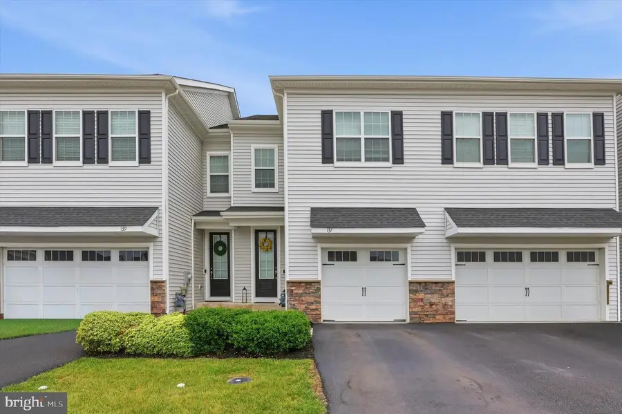 137 Golden Vale Dr, Royersford, PA 19468 - #2