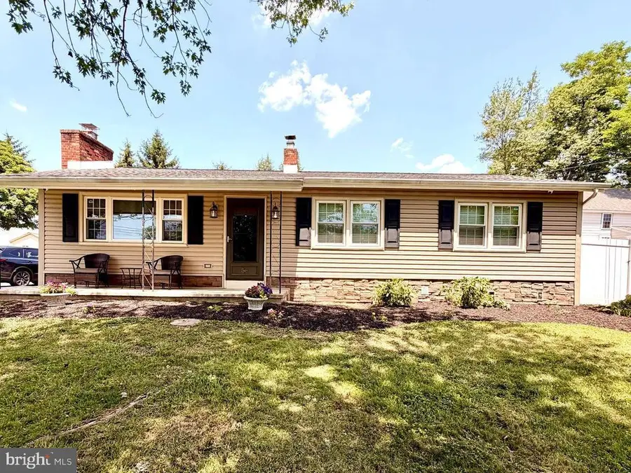 56 Trappe Rd, Collegeville, PA 19426 - #2
