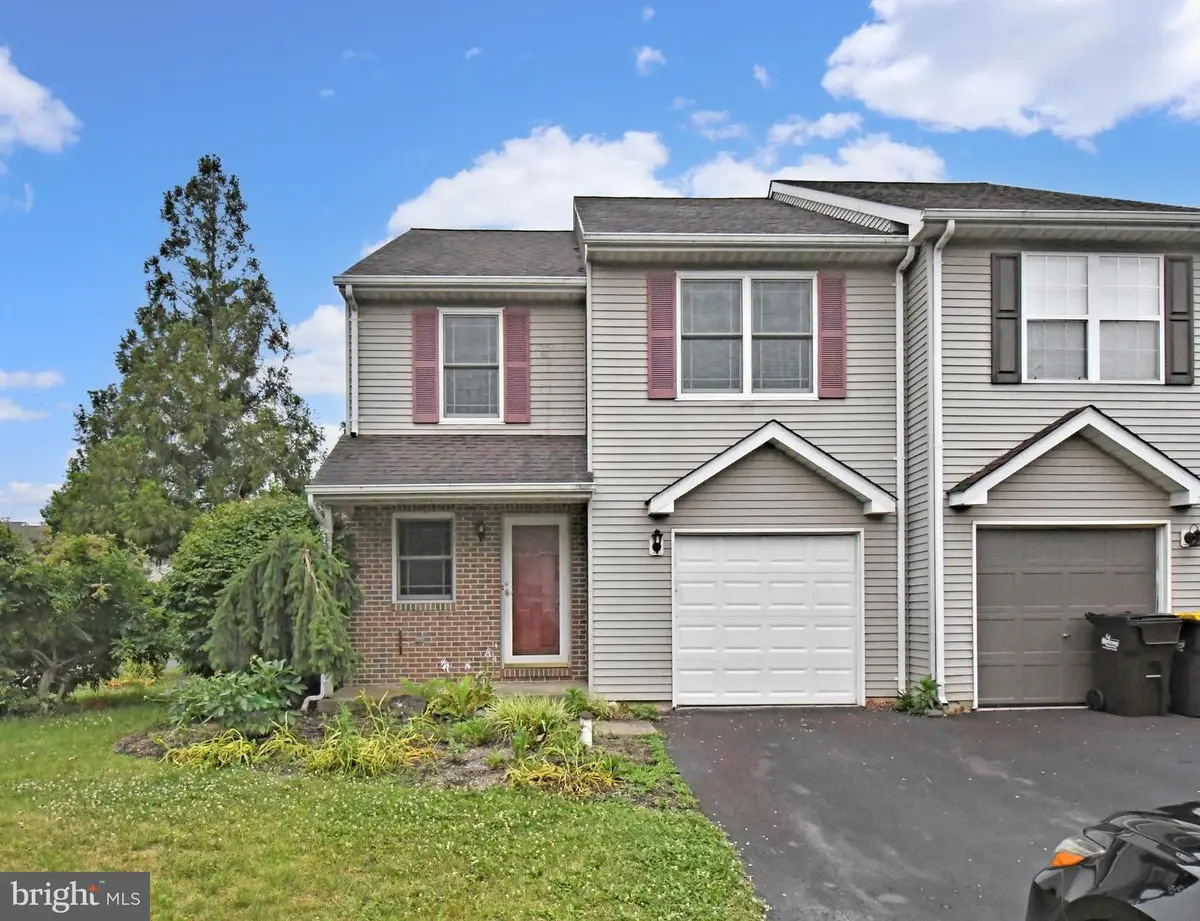 121 Anjou Ct, Telford, PA 18969 - #1