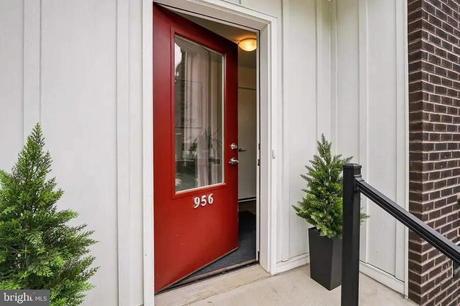 956 Riverplace Dr #56, Conshohocken, PA 19428 - #3
