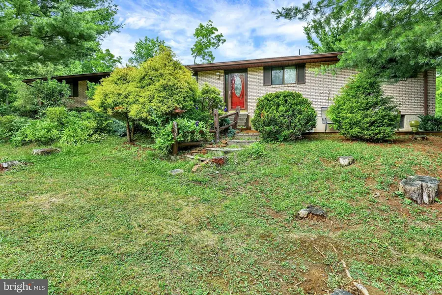 640 Layfield Rd, Perkiomenville, PA 18074 - #2
