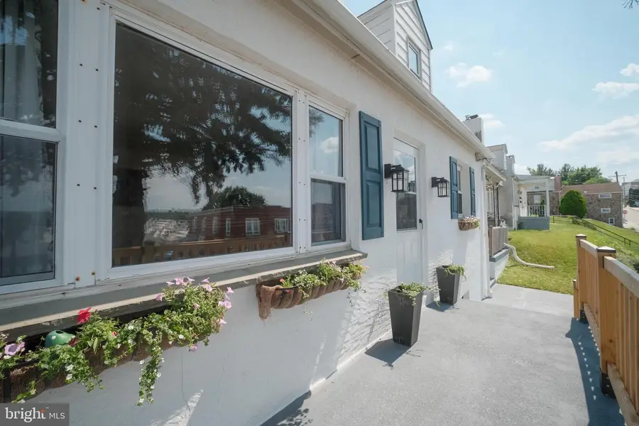 808 Bush St, Bridgeport, PA 19405 - #2