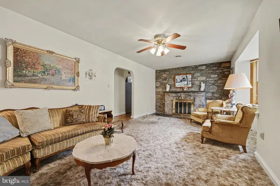 1711 Sandy Hill Rd, Plymouth Meeting, PA 19462 - #3