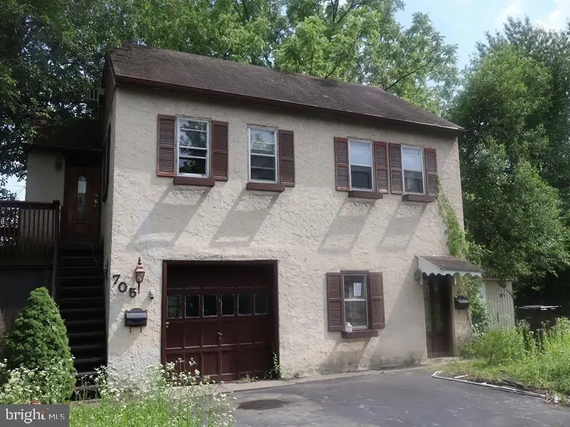 705 Flint Hill Rd, King Of Prussia, PA 19406 - #1