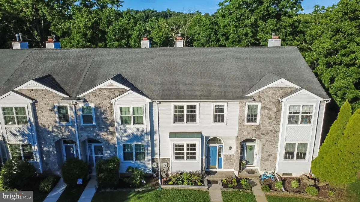 141 Hemlock Dr, Collegeville, PA 19426 - #1