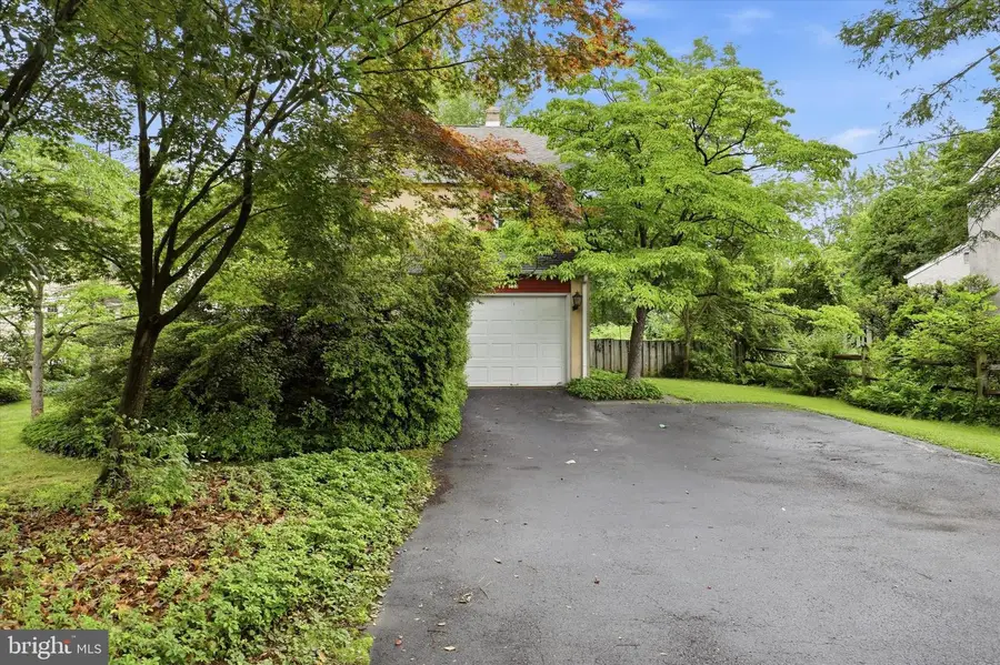 233 Arlingham Rd, Flourtown, PA 19031 - #3