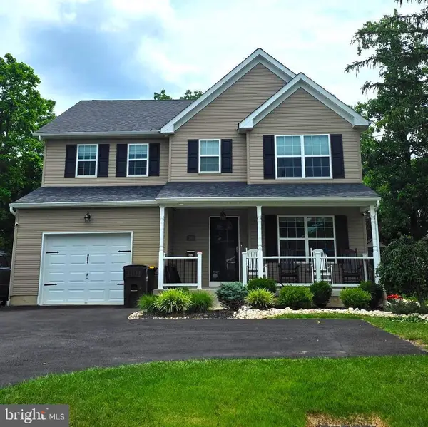 709 E Walnut St, NORTH WALES, PA 19454