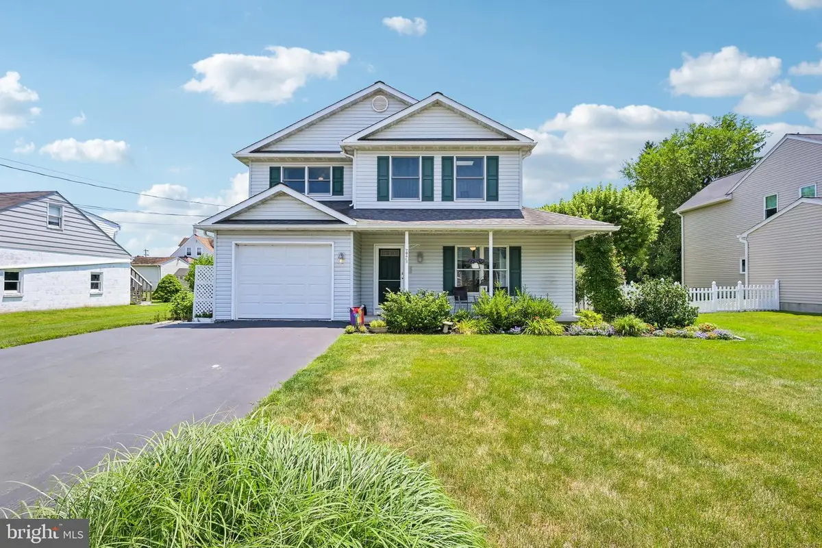 12 Lawn Ave, Norristown, PA 19403 - #1