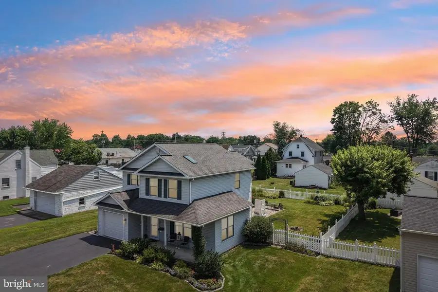 12 Lawn Ave, Norristown, PA 19403 - #2