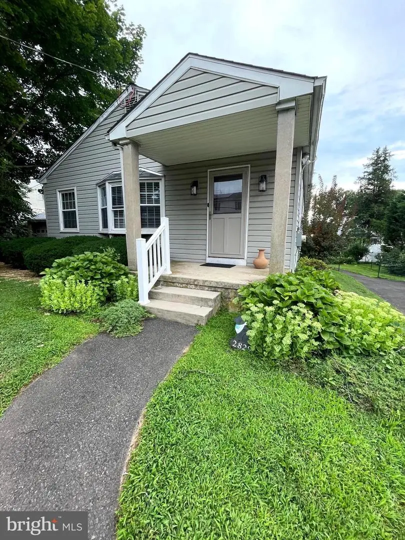 2829 Jenkintown Rd, Glenside, PA 19038 - #1