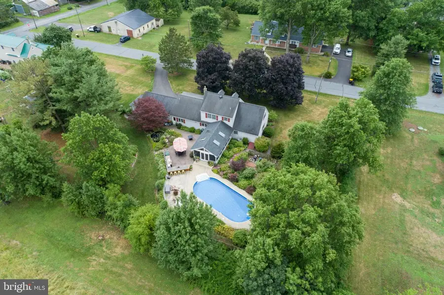 1397 Edgeview St, East Greenville, PA 18041 - #2