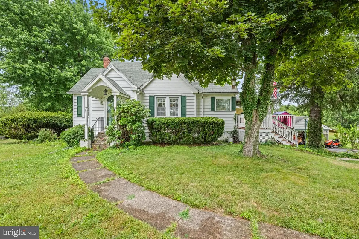 613 Centennial St, Schwenksville, PA 19473 - #1