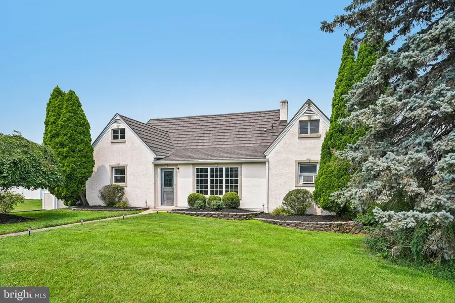 2144 Sunnyside Ave, Pottstown, PA 19464 - #2