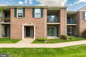 28 Hastings Dr #202 U-28, Blue Bell, PA 19422 - #1
