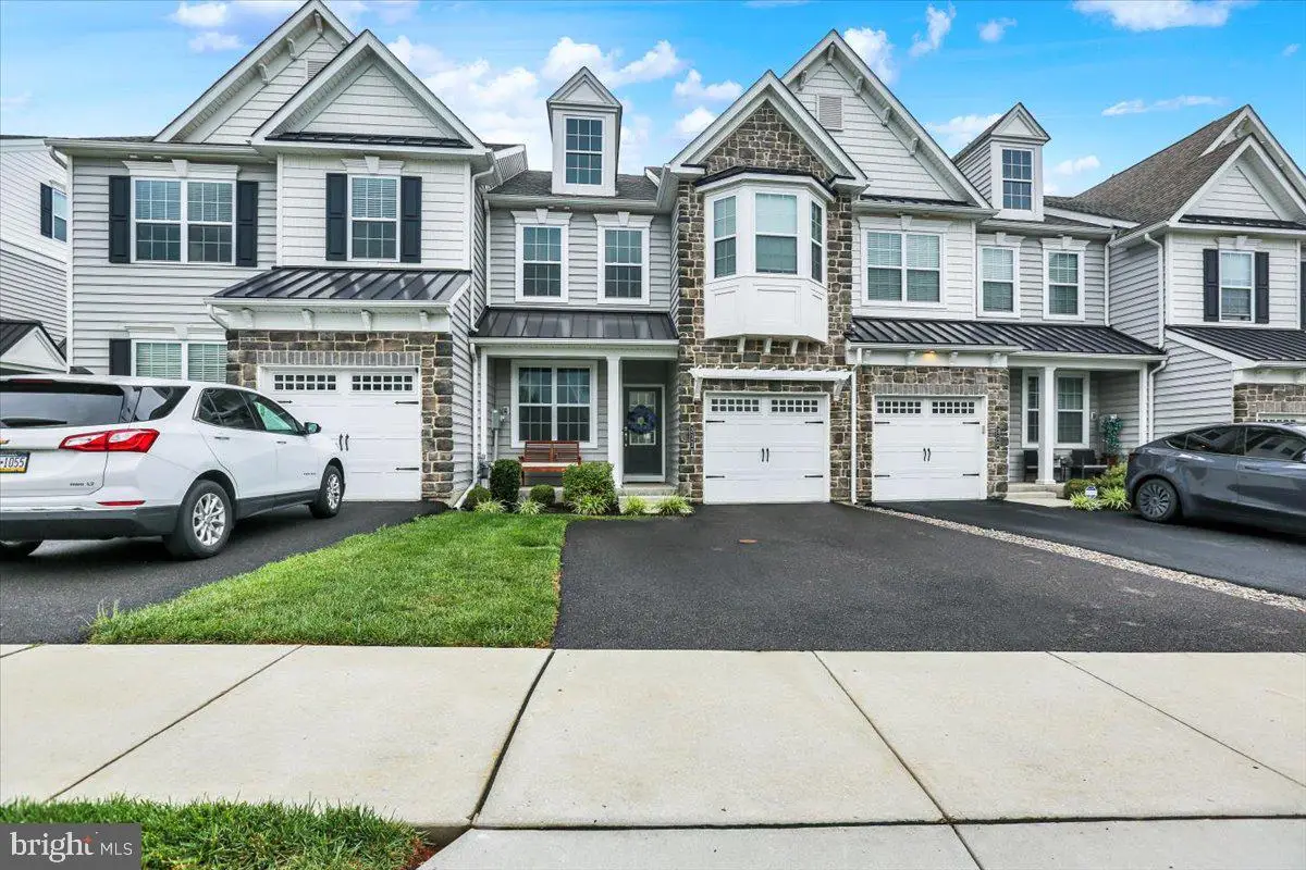 311 Flintrock Ct, Collegeville, PA 19426 - #1