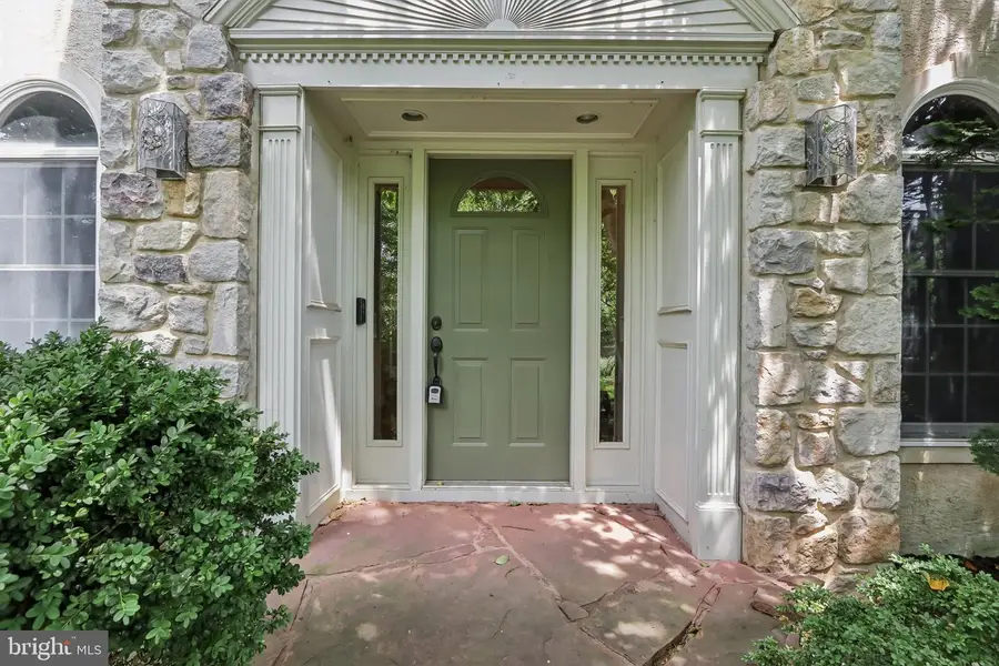 111 Manor Dr, Lansdale, PA 19446 - #2